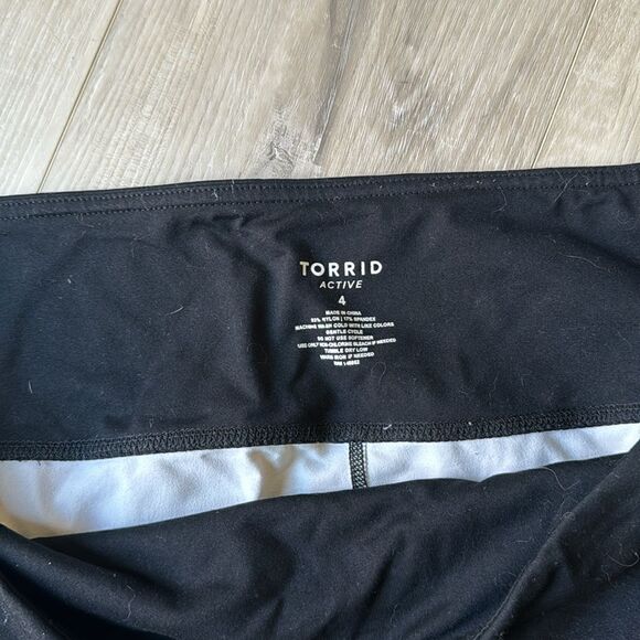 Torrid dark rose, purple and black yoga pants, size 4 - Picture 6 of 7